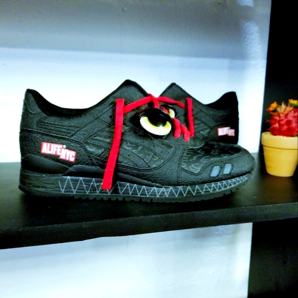 Asic x Alife Black Lagoon Monster